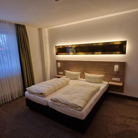 Schwarzer Adler - Hotel Garni Ipsheim Exterior photo